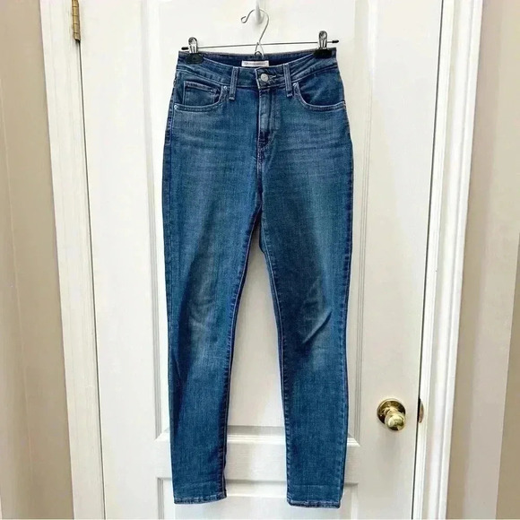 Levi’s 721 Skinny Jeans Medium Wash Blue Denim Size 26 - Picture 5 of 16